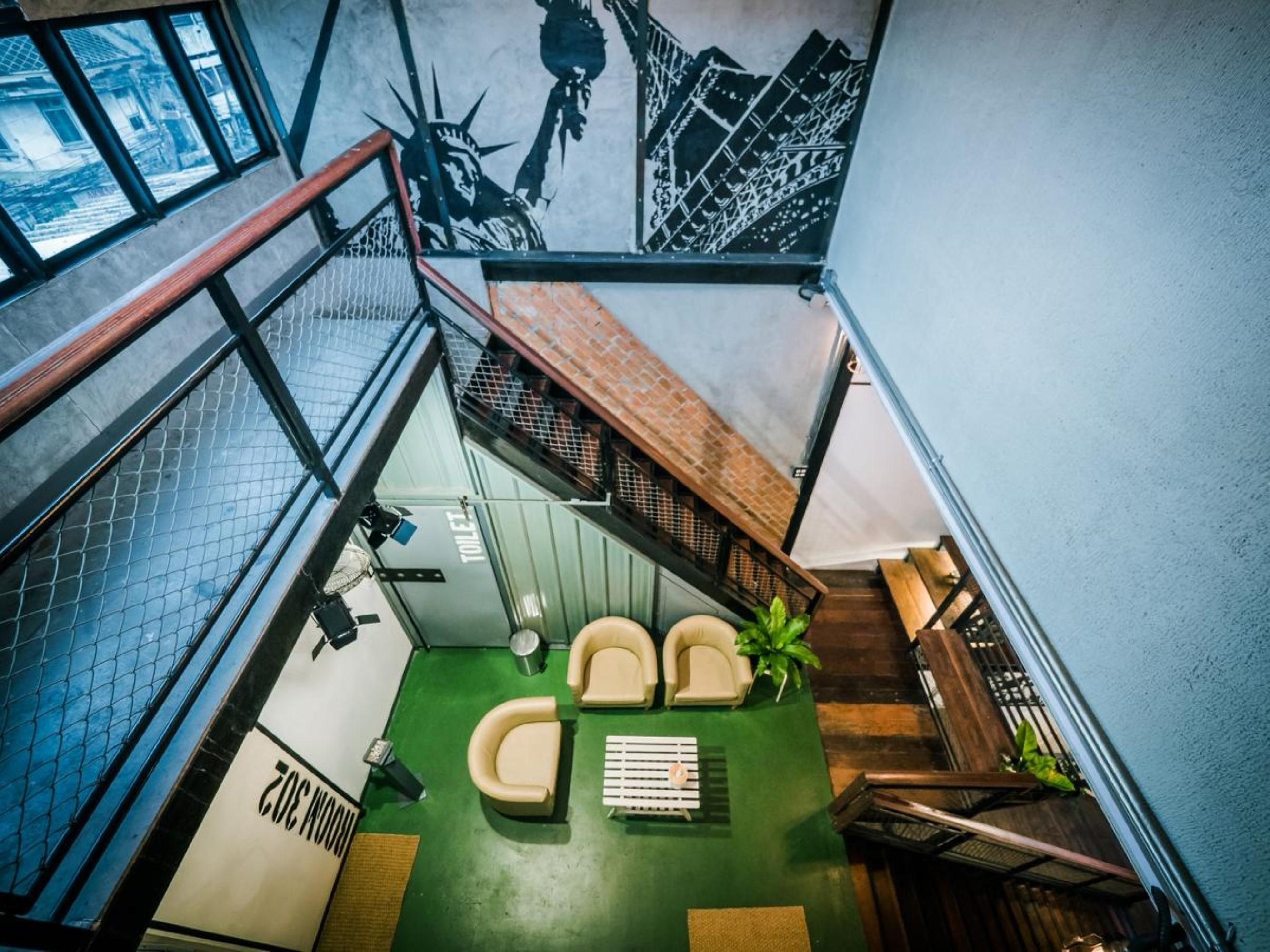 Zeds Hostel Бангкок Экстерьер фото