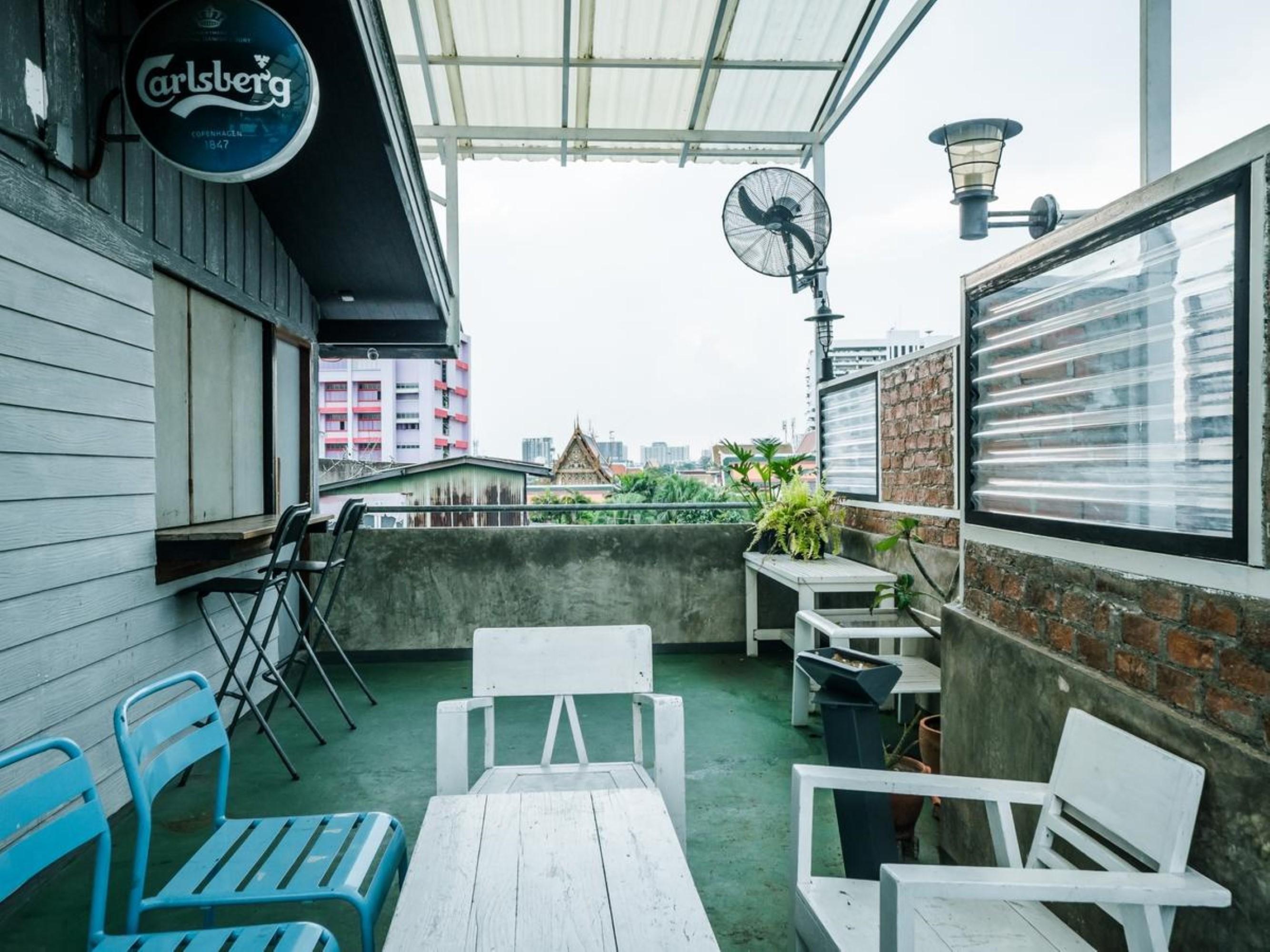Zeds Hostel Бангкок Экстерьер фото