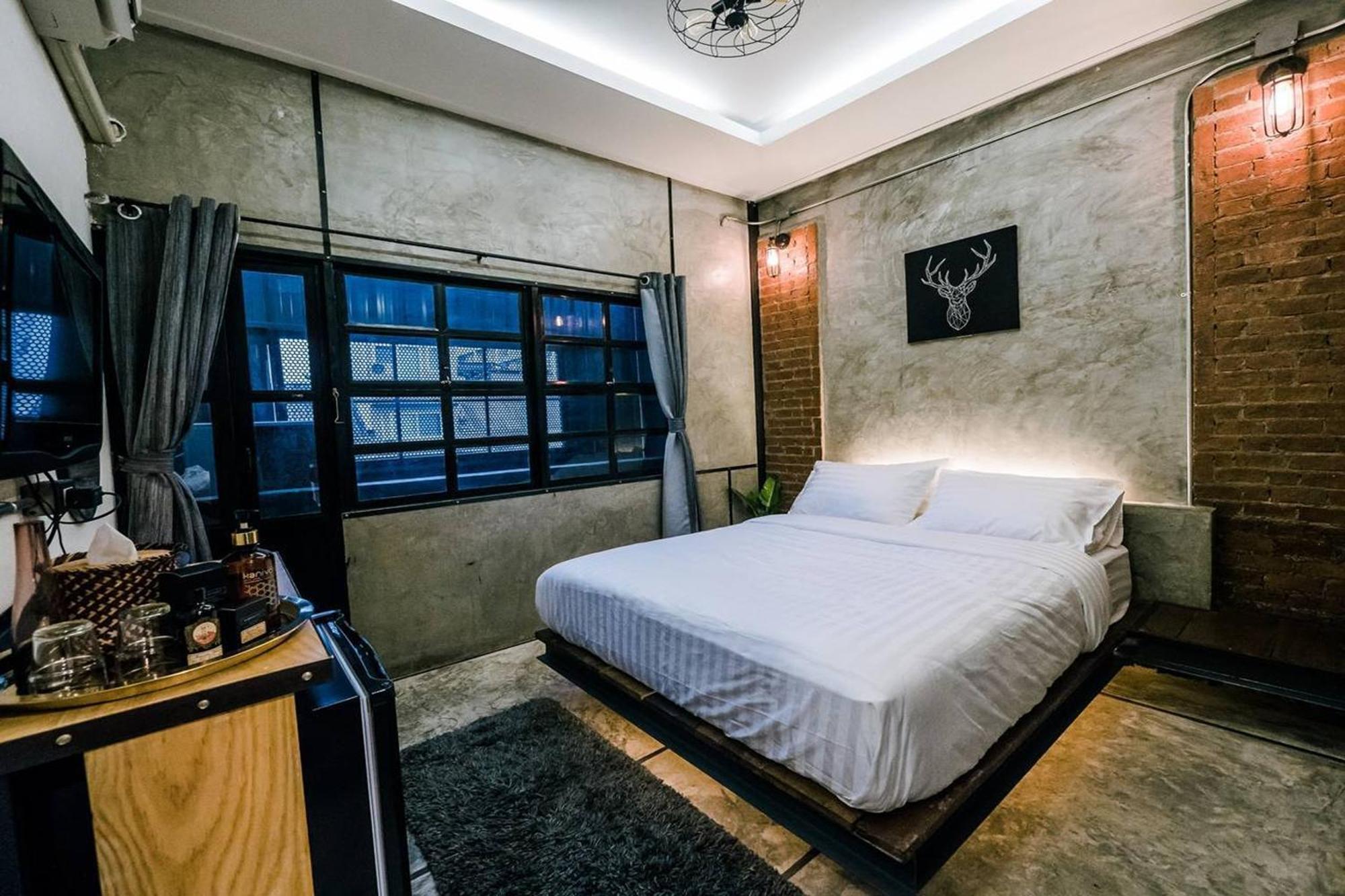 Zeds Hostel Бангкок Экстерьер фото