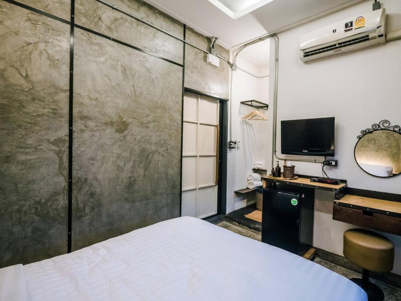 Zeds Hostel Бангкок Экстерьер фото