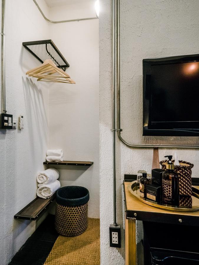 Zeds Hostel Бангкок Экстерьер фото