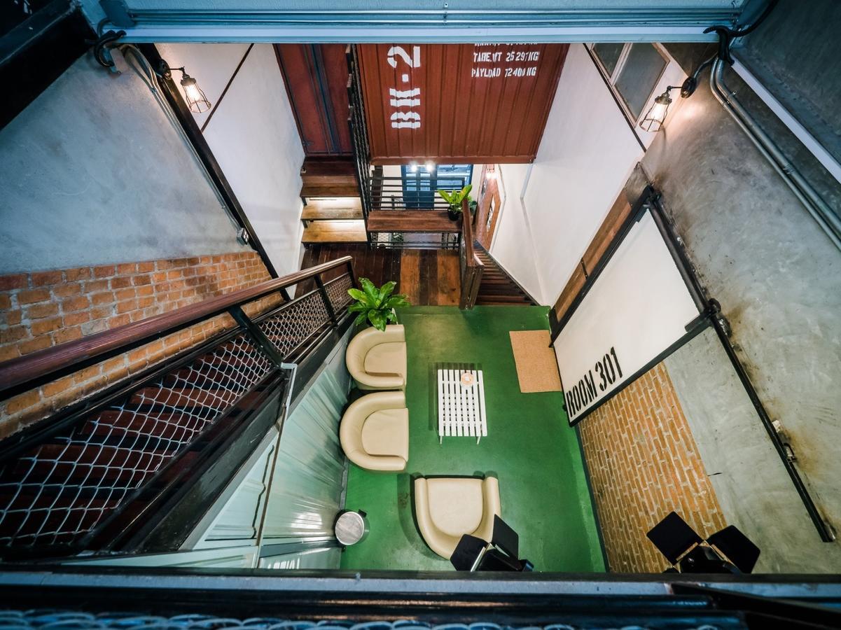 Zeds Hostel Бангкок Экстерьер фото